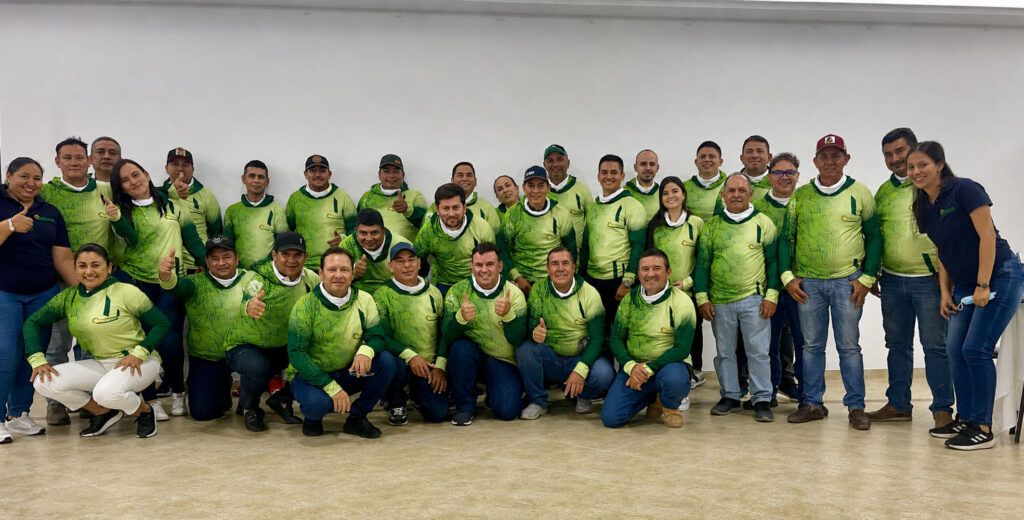 Foto grupal sin logo